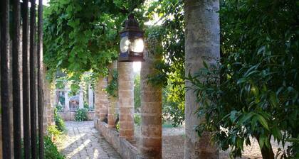 Villa Riggia – Dependence Tennis with Air Conditioning