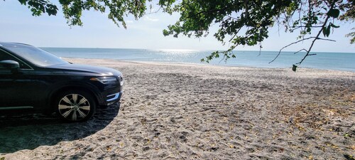 Your Dream Escape to Nature & Fun at Villa Palmeras in Playa Juan Hombron