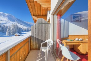 Estúdio família, vista para a montanha (Grand Family Loft & Balcony Ski) | Sacada