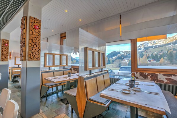 Dining - Hotel Relais Alpin (Ormont-Dessous)