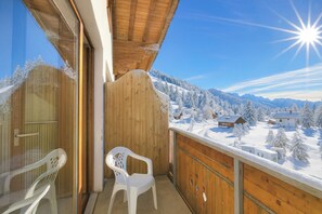 Family Studio, Mountain View (Grand Family Loft & Balcony Ski) | Balcony - Hotel Relais Alpin (Ormont-Dessous)