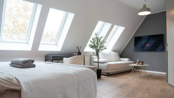 Bügeleisen/Bügelbrett, WLAN, Bettwäsche