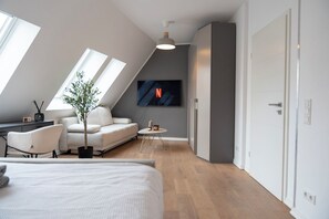 Iron/ironing board, WiFi, bed sheets - Upscale maisonette penthouse (Bremen)