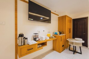 Dining - Treebo SS Residency Gandhi Nagar (Vijayawada)