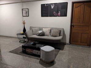 บริเวณนั่งเล่นที่ล็อบบี้