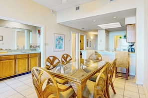 Dining - Resort 2BR w/ Patio, Perks: Suntide III - Unit 104 (South Padre Island)