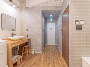 Bathroom - Hotel art rock (Imajinmachi, Takamatsu)