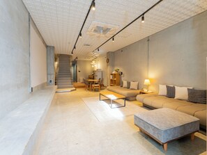 Living area - Hotel art rock (Imajinmachi, Takamatsu)