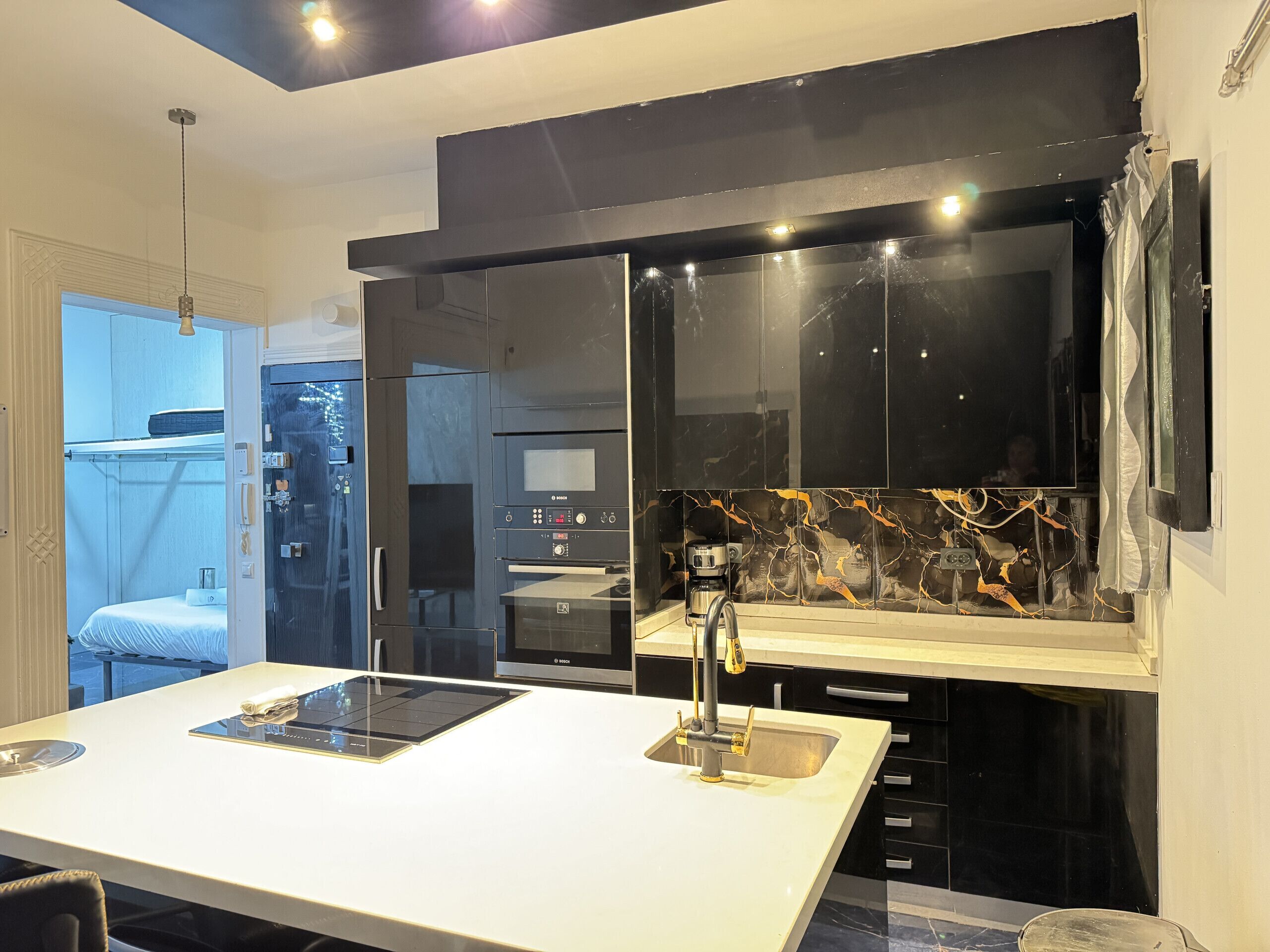 Kühlschrank, Mikrowelle, Ofen, Geschirrspüler