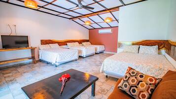 Kamar Quadruple Premium | Wi-Fi gratis