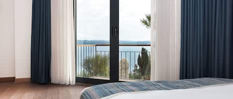Senior Room, 1 King Bed, Balcony, Sea View | Water view