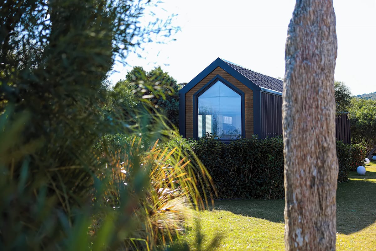 Espacio para trabajar con laptop y wifi gratis