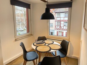 Dining - Apartment 'Living in a Half-Timbered House' – Central Location in Nuremberg (Nürnberg)