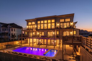 A heated pool - Free Cabana Service in Summer + Pets Stay free (Corolla)