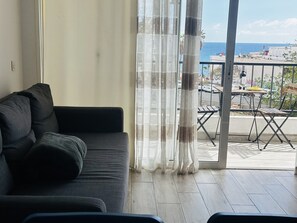 TV - Oasis Bahia Los Cristianos (Los Cristianos)