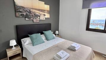 2 slaapkamers, een strijkplank/strijkijzer, gratis wifi, beddengoed