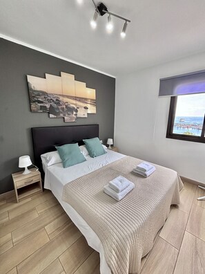 2 bedrooms, iron/ironing board, free WiFi, bed sheets - ACHACAY AMAZING VIEWS TO LOS CRISTIANOS BAY ACHACAY AMAZING VIEWS TO LOS CRISTIANOS BAY (Los Cristianos)