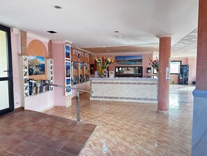 Lobby - LA BELLA CAROLINA EN COSTA DEL SILENCIO (Costa del Silencio)
