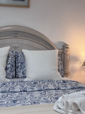1 habitación, tabla de planchar con plancha, wifi gratis y ropa de cama 