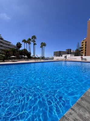 Pool - Sea blue Jewel in Playa de Las Americas (Playa de Las Americas)