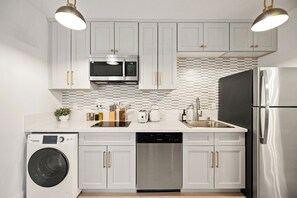 Fridge, microwave, oven, stovetop - Chic 3BR in Midtown’s Historic Victorian Pocket (Sacramento)