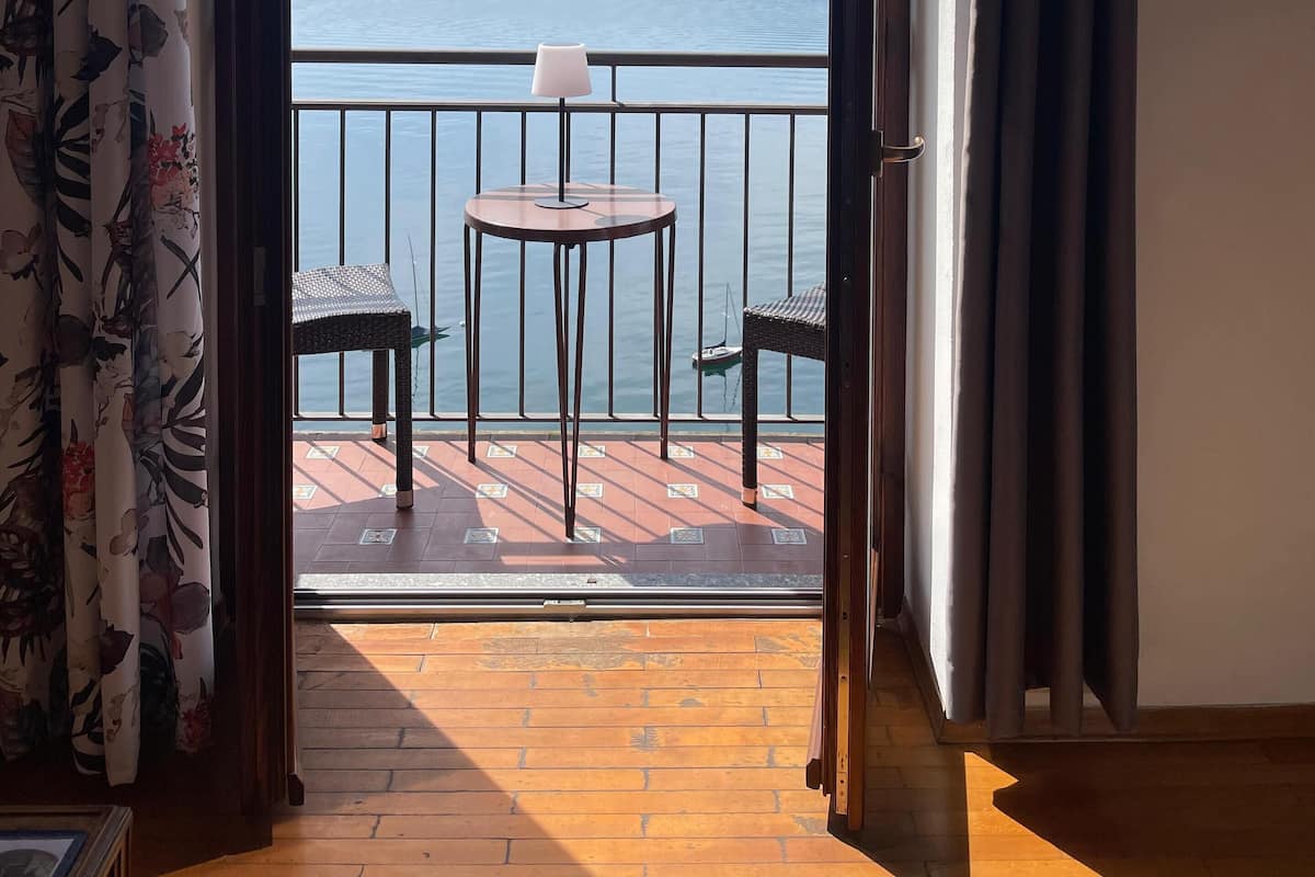 Habitación doble Confort, balcón, vista al lago | Wifi gratis