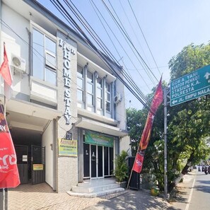 Exterior - OYO 3229 Ijen Homestay (Mojokerto)