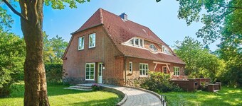 Holiday Home 'Gästehaus Mit Seminarraum' with Private Terrace and Wi-Fi