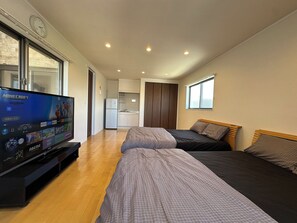 Room - Warm private villa in winter｜Sauna, Jacuzzi, BBQ｜Max 12 people, ideal for winter trip to Miyajima (4 min. walk from the station) (Hatsukaichi)