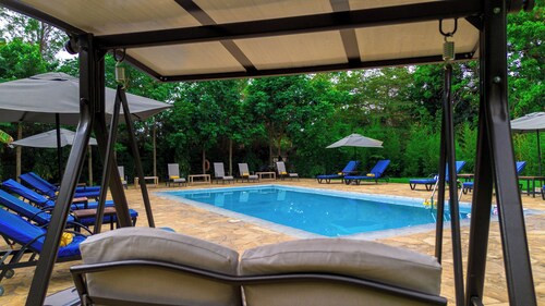 Sunset Retreat Hotel