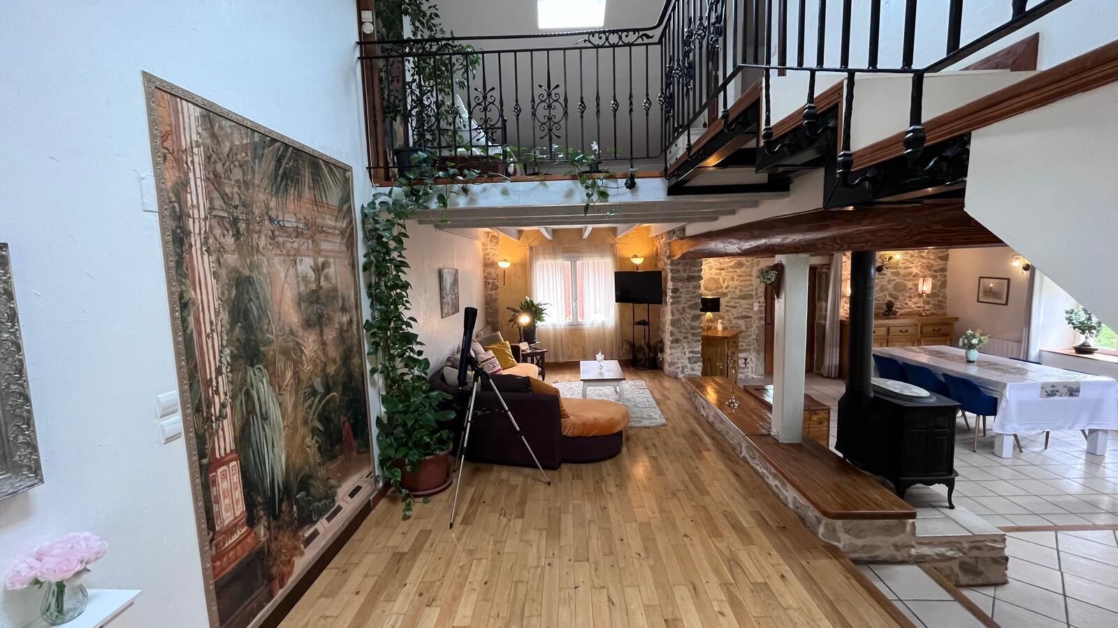 Fireplace, DVD player, table football, ping pong