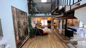 Fireplace, DVD player, table football, ping pong - Serene 2-bedroom cottage in charming Brénod perfect for relaxing getaway (Brenod)