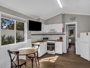 Cabin Tiêu chuẩn | Bếp riêng | Lò vi sóng, bếp nấu, lò nướng bánh mì