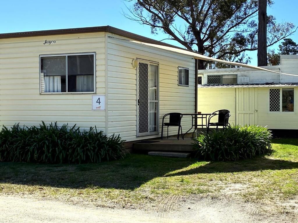 Economy Studio - Pet Friendly | Terrace/patio