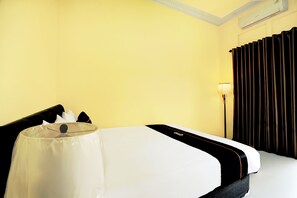 Deluxe Double Room - Hotel D'best Kutisari 6 Hour Stay (Surabaya)