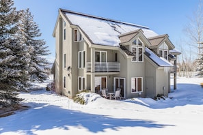 Exterior - Year-Round Base w/ Balcony & Mtn Views in Driggs! (Driggs)