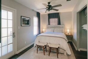 Room - 2BR Dog-Friendly w/ Yard, Screened Porch, & Grill (Lakeland)