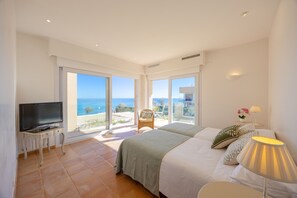 6 soverom, barnesenger (inkludert) og sengetøy