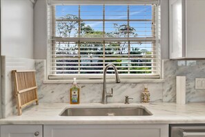 Huis | 6 slaapkamers, een bureau, internet