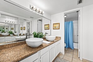 Hair dryer, towels - 2BR w/ Gulf-View Balcony: Suntide III - Unit 404 (South Padre Island)