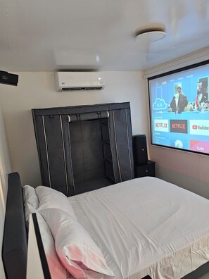 Fer et planche à repasser, Wi-Fi, draps fournis