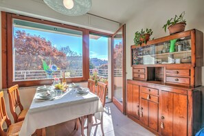 Standard Apartment, Multiple Bedrooms (Appartamento Residenza Chiara) | Dining - Appartamento Residenza Chiara (Laveno Mombello)