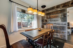 Nhà (2 Bedrooms) | Nội thất