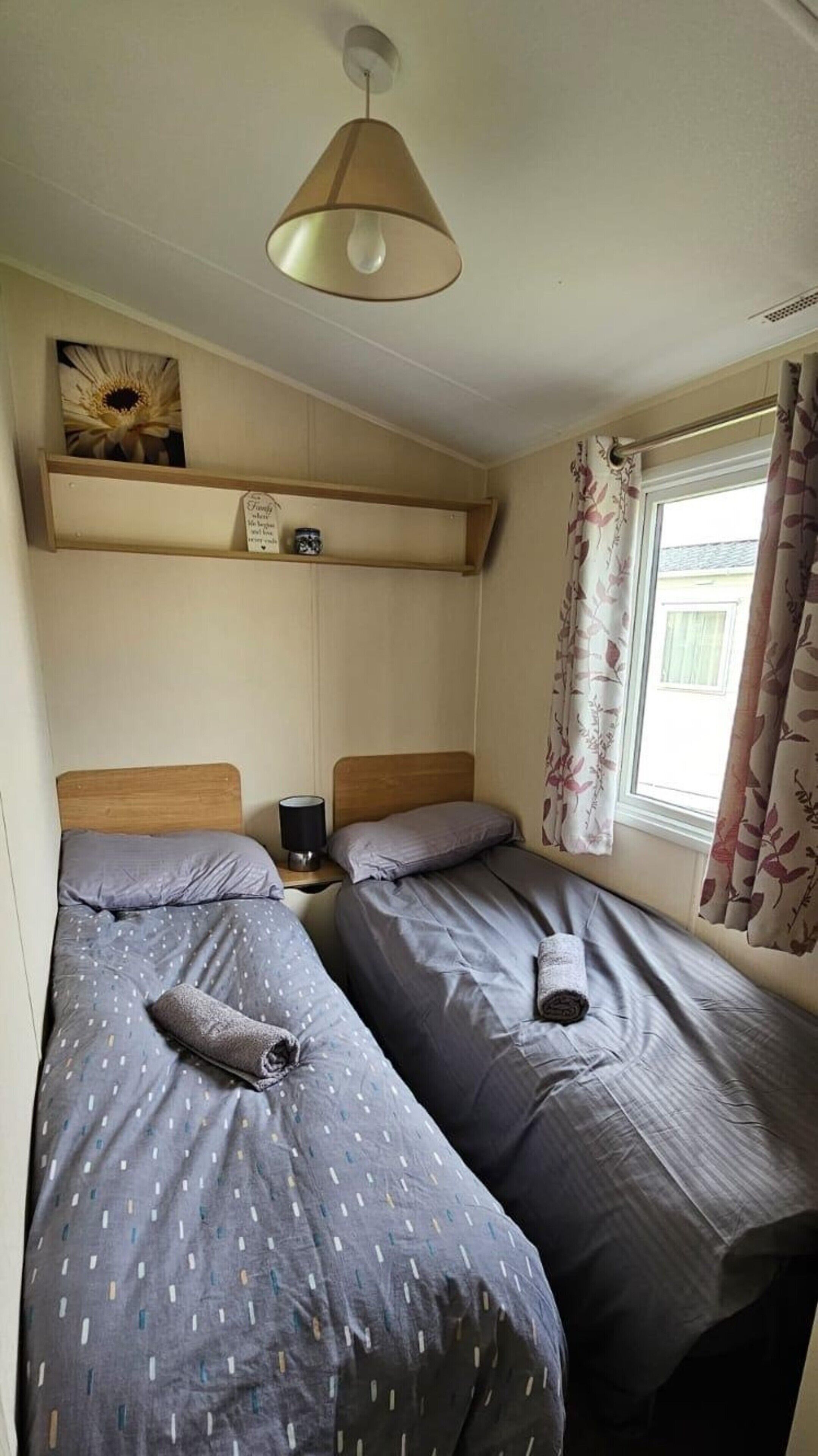 Mobile Home Confort, 3 chambres, climatisation, en bord de plage | Décoration personnalisée, ameublement personnalisé