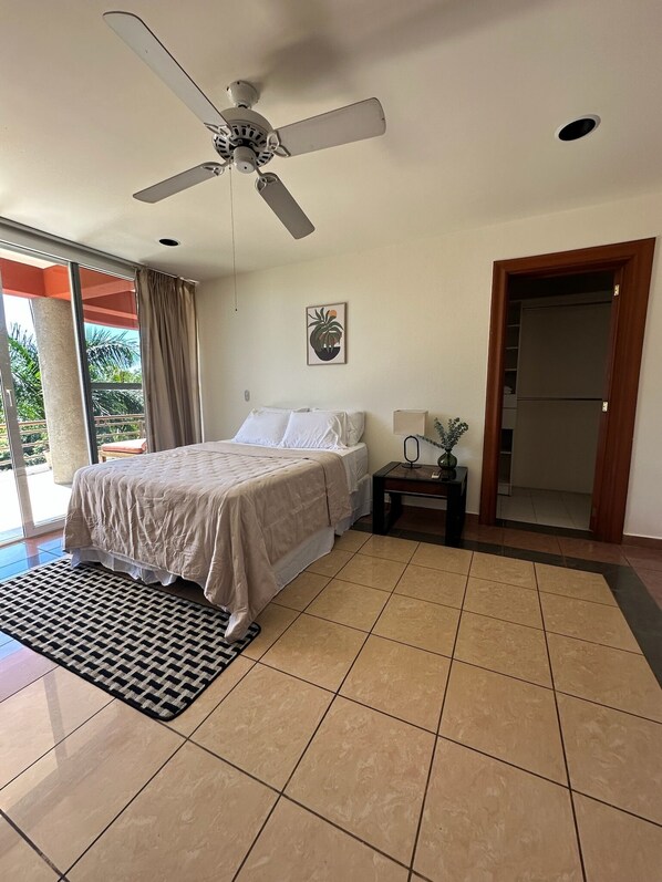 Deluxe tweepersoonskamer, uitzicht op bergen | Gratis wifi