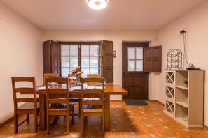 Dining - Holiday Home 'La Trasmerana' with Mountain Views (Cantabria)