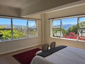 3 chambres, fer et planche à repasser, Wi-Fi gratuit, draps fournis