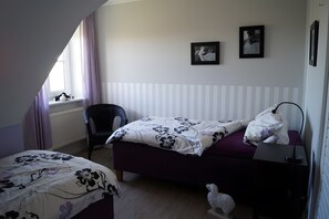 Bügeleisen/Bügelbrett, WLAN, Bettwäsche