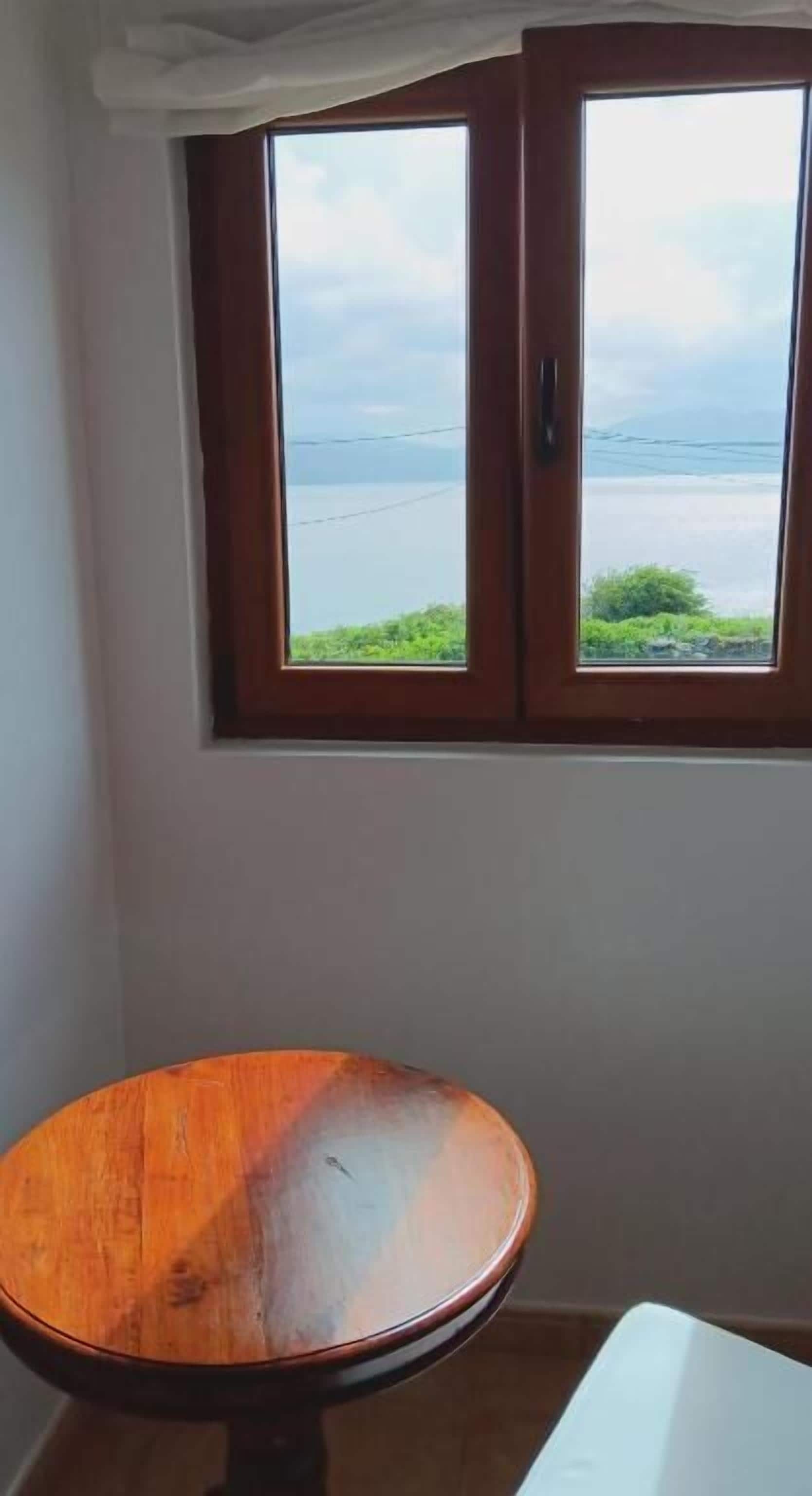 Habitación doble clásica, vista al mar | Wifi gratis 