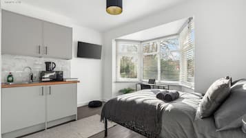 Desk, iron/ironing board, free WiFi, bed sheets